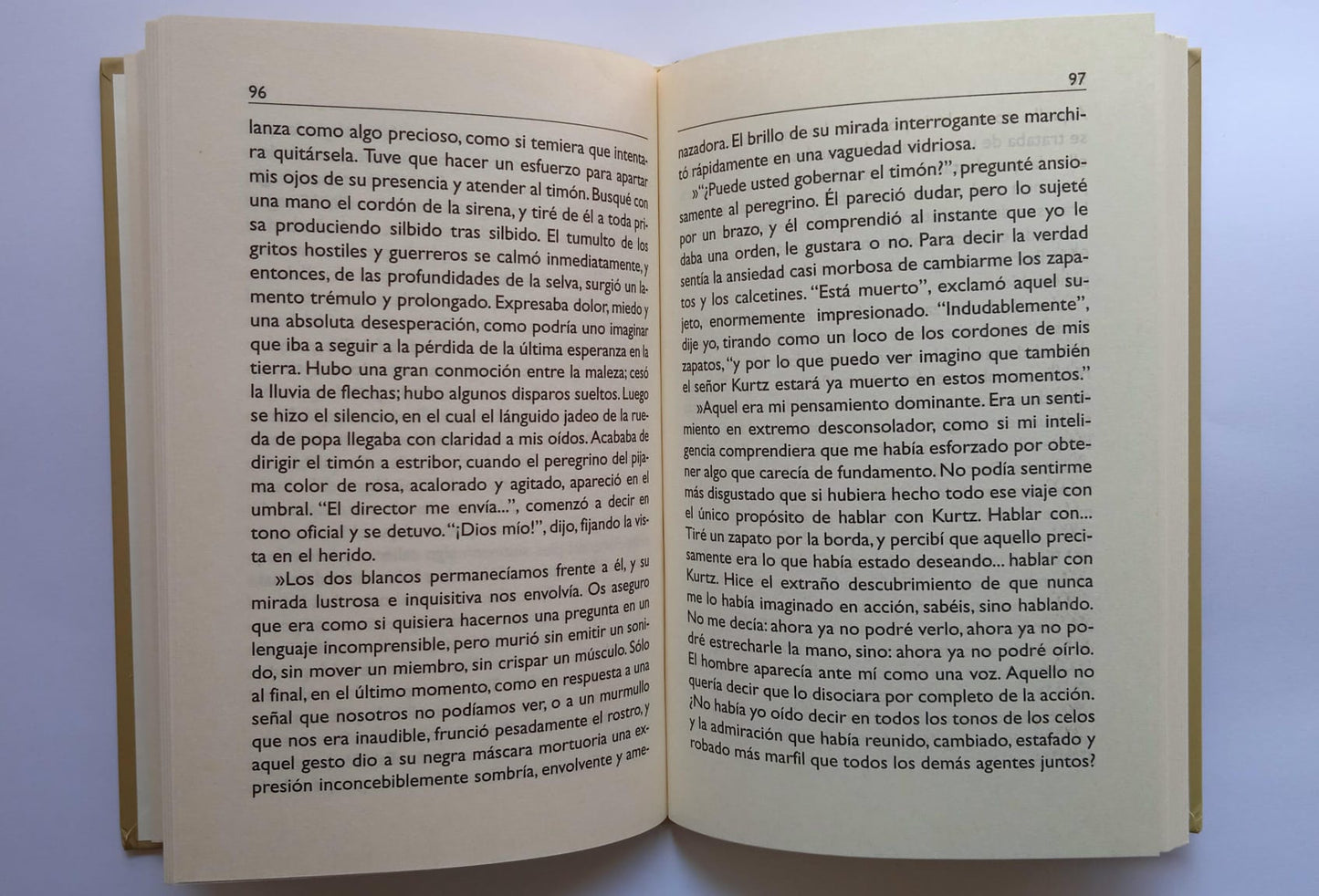 Libro El corazón de las tinieblas. Joseph Conrad