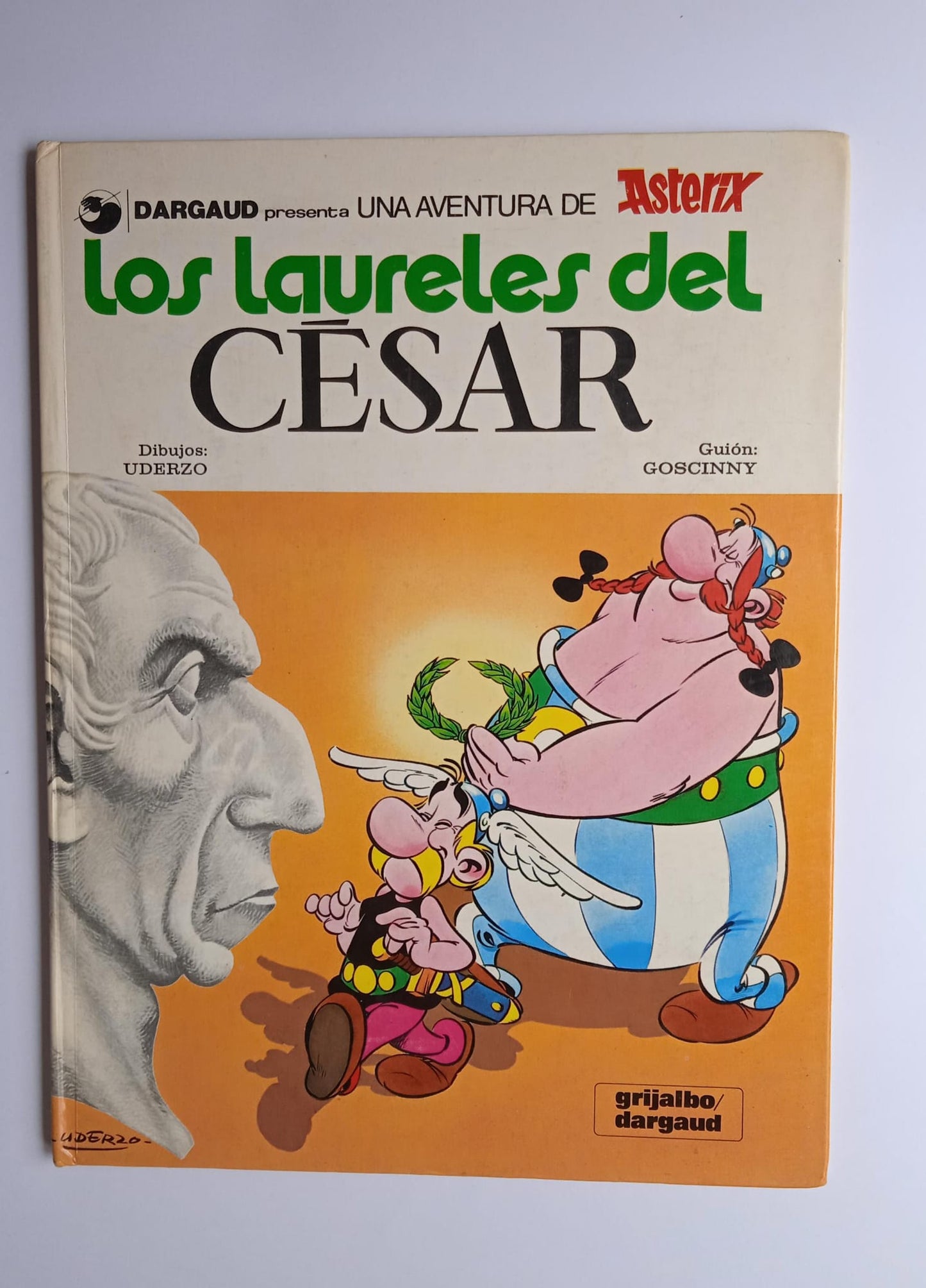 Cómic Los laureles del Cesar. Una aventura de Asterix. 1980