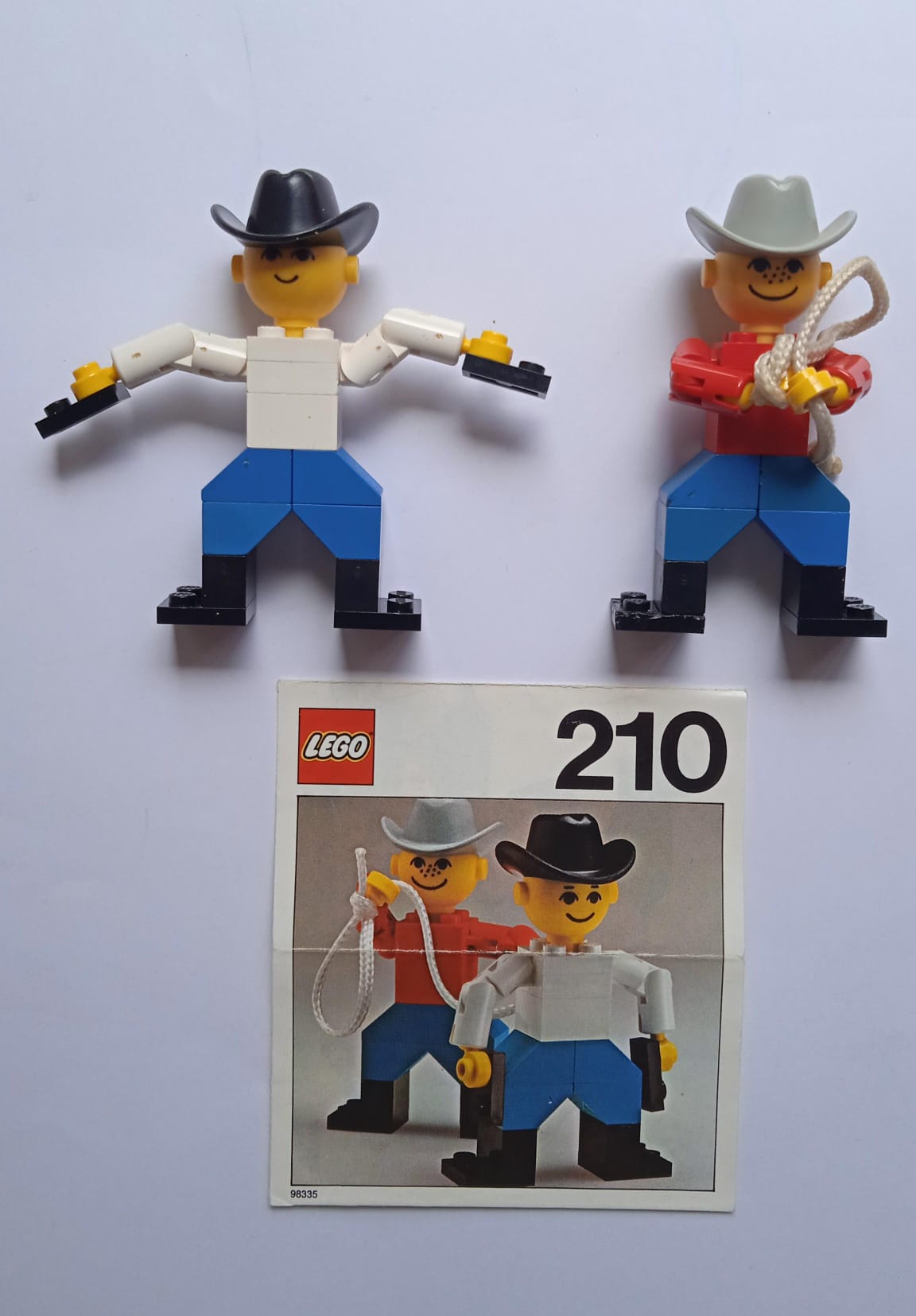 LEGO cowboys de 1976 con folleto de instrucciones