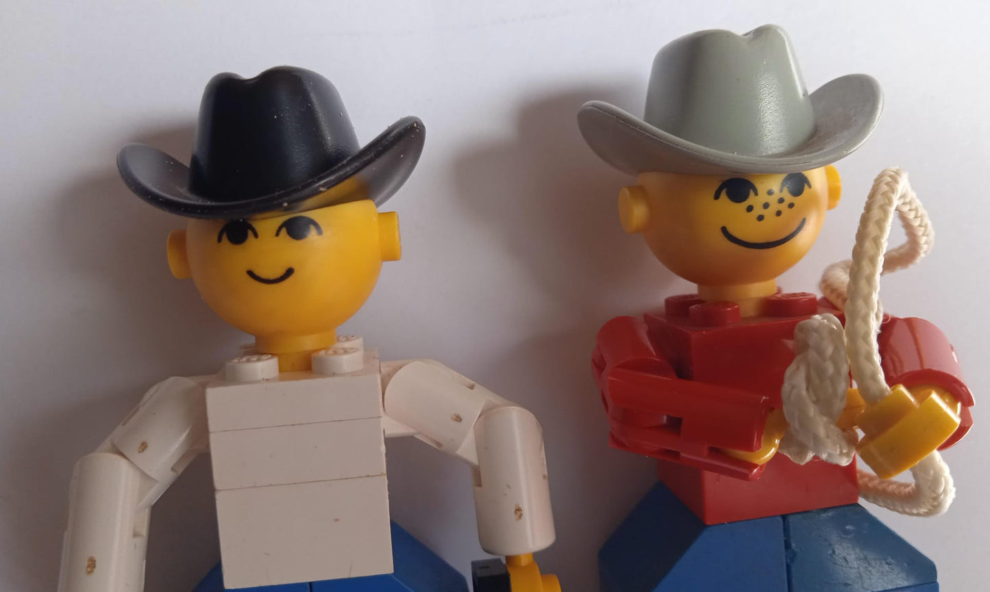 LEGO cowboys de 1976 con folleto de instrucciones