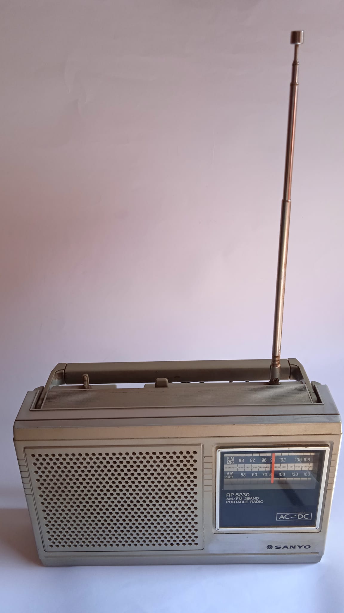 Radio SANYO retro