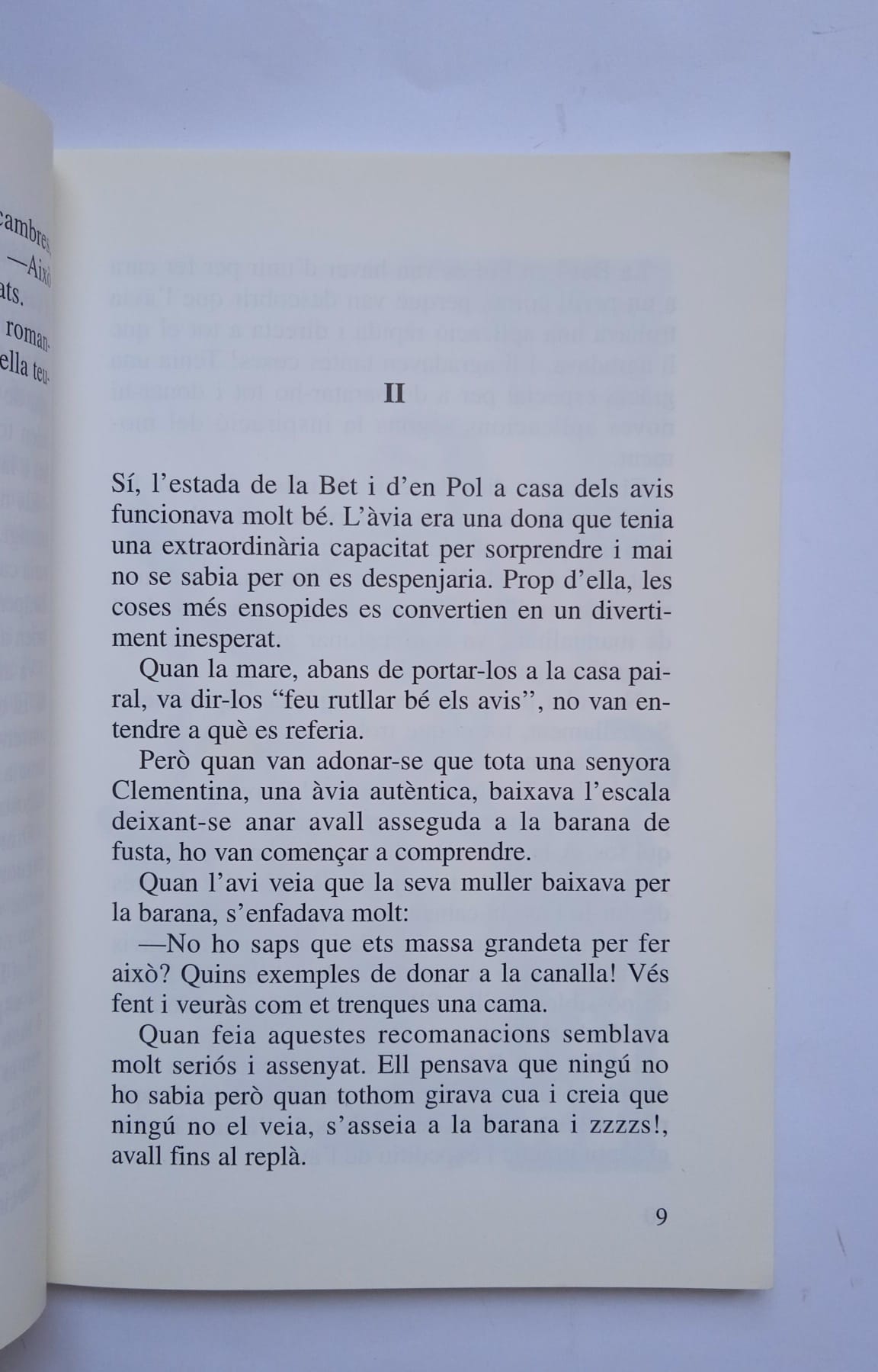 Libros de Casals Jove: Sota el volcà lila y  El secret de l'ordinador. 1998