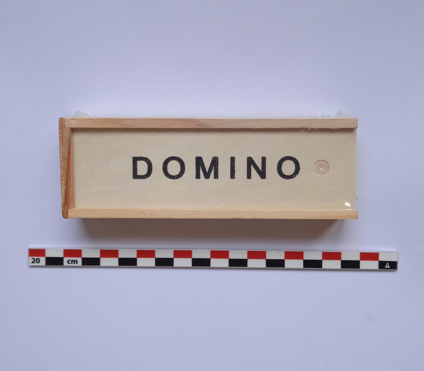 Juego de Dominó con piezas de madera y caja de madera