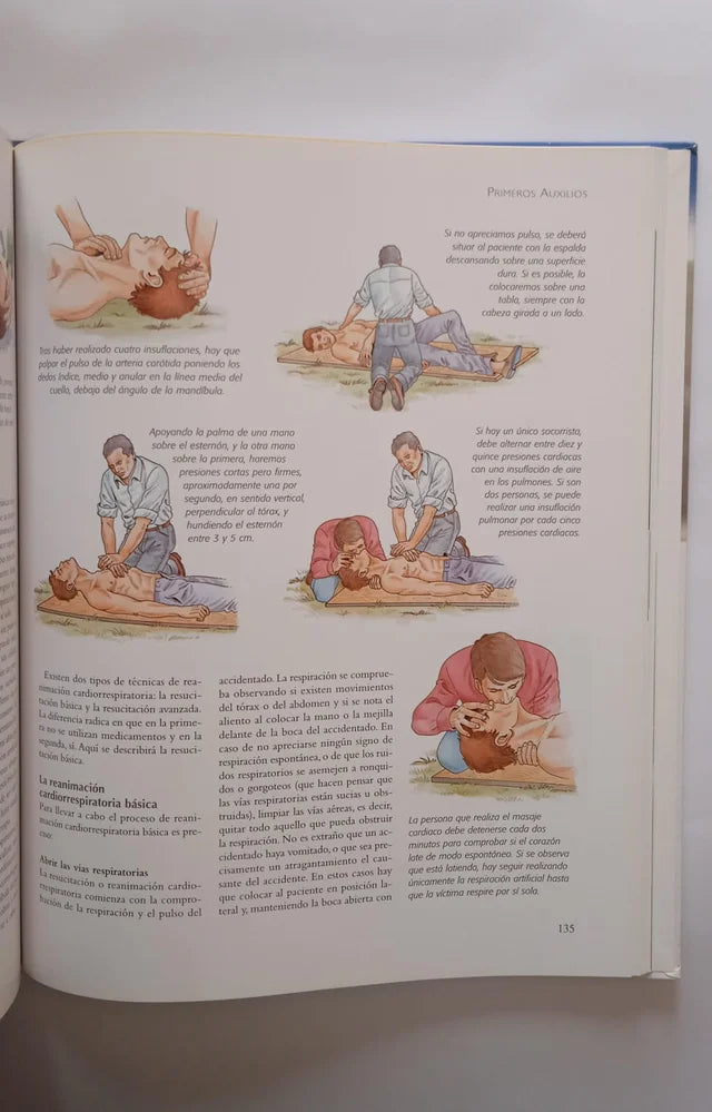 Libro El médico en casa. Primeros auxilios.