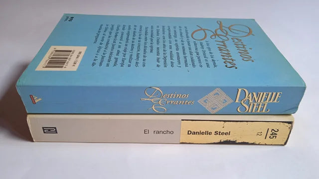 Libros de Danielle Steel: Destinos errantes y El rancho.