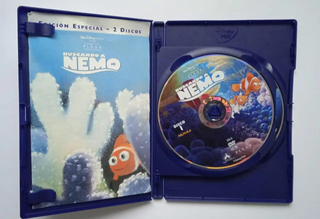 Película en DVD Buscando a Nemo.  Edición especial - 2 discos