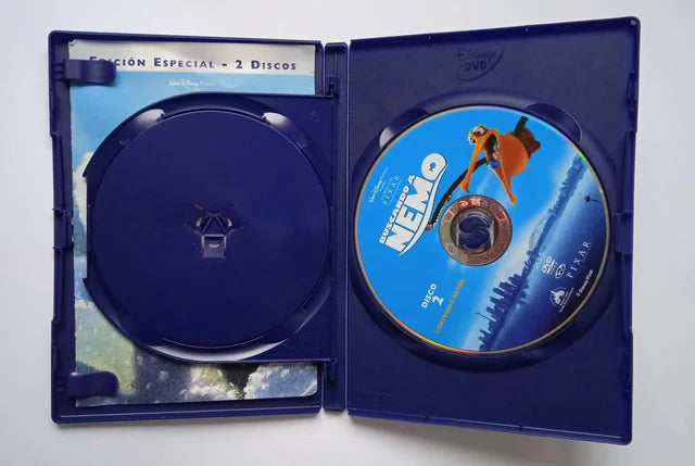 Película en DVD Buscando a Nemo.  Edición especial - 2 discos